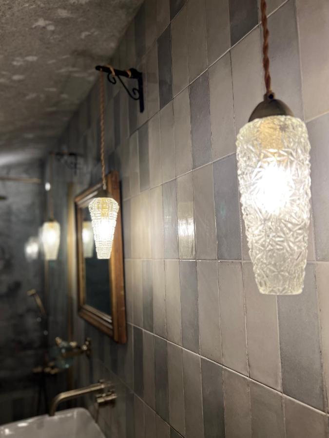 Superbe Appartement Au Chateau D'Allaman De 80M2 吕格兰 外观 照片